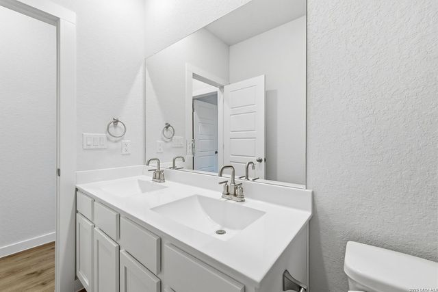 750 Whitman, San Antonio, TX 78130
