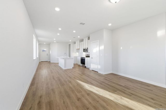 750 Whitman, San Antonio, TX 78130