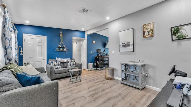 803 CASSELBERRY DRIVE, Lake Wales, FL 33853