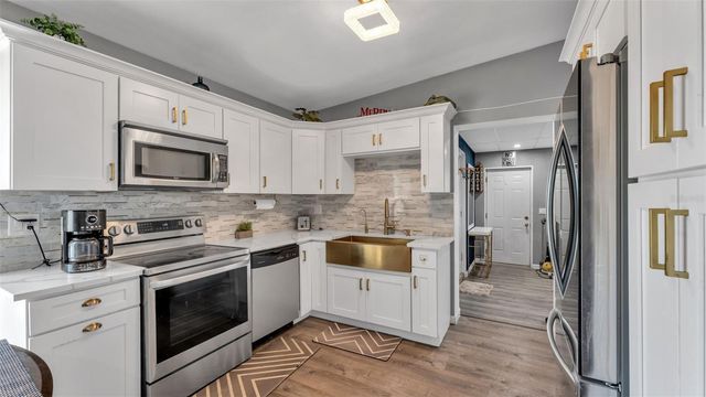 803 CASSELBERRY DRIVE, Lake Wales, FL 33853