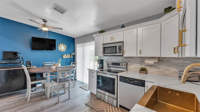 803 CASSELBERRY DRIVE, Lake Wales, FL 33853