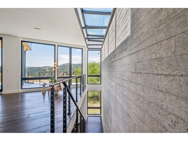 545 Strada Rossa Rd, Golden, CO 80401