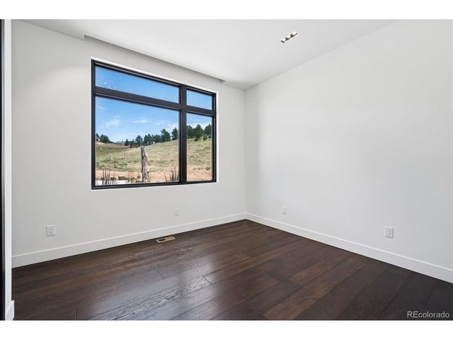 545 Strada Rossa Rd, Golden, CO 80401