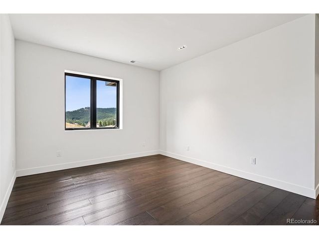 545 Strada Rossa Rd, Golden, CO 80401