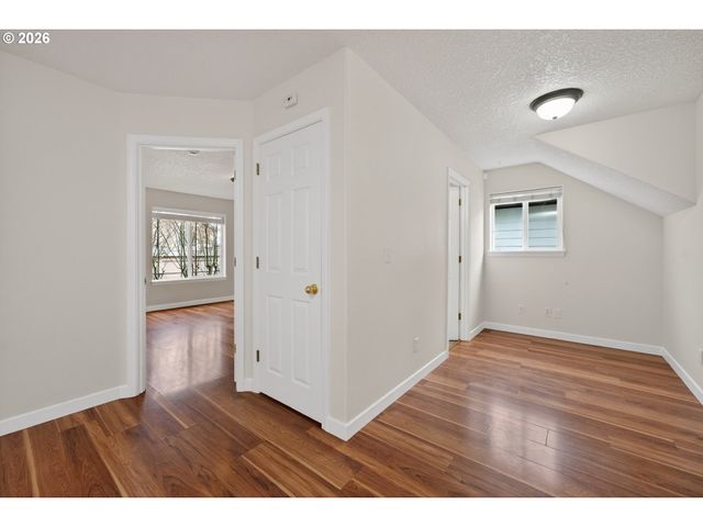 20510 Ne SHORE VIEW Dr, Fairview, OR 97024