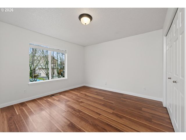 20510 Ne SHORE VIEW Dr, Fairview, OR 97024