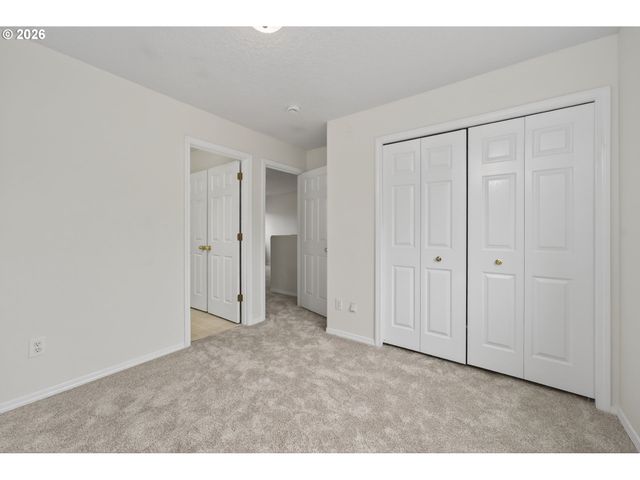 20510 Ne SHORE VIEW Dr, Fairview, OR 97024