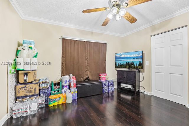 13800 SW 5th Ct 301M, Pembroke Pines, FL 33027