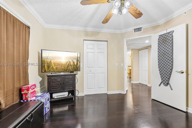 13800 SW 5th Ct 301M, Pembroke Pines, FL 33027