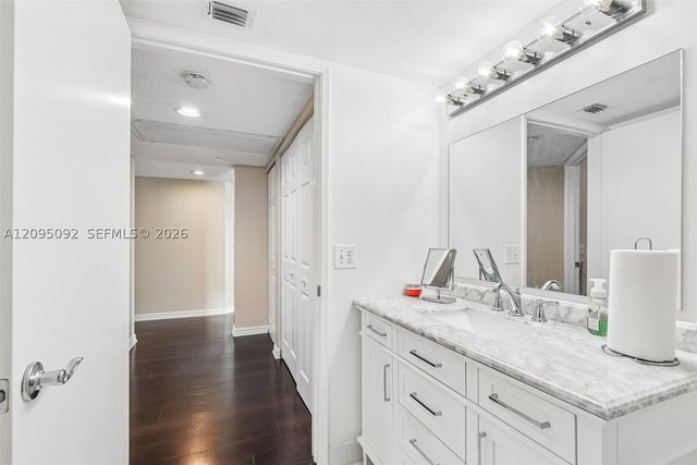 13800 SW 5th Ct 301M, Pembroke Pines, FL 33027