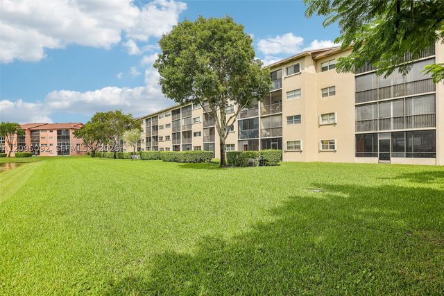 13800 SW 5th Ct 301M, Pembroke Pines, FL 33027