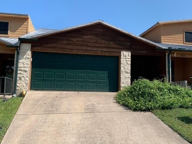 1922 20th Street, Huntsville, TX 77340