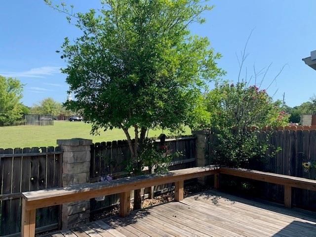 1922 20th Street, Huntsville, TX 77340