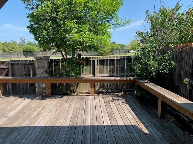 1922 20th Street, Huntsville, TX 77340