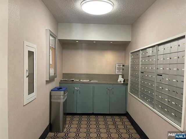 90 Prospect Avenue 2B, Hackensack, NJ 07601