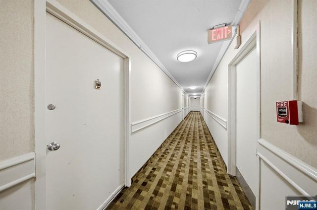 90 Prospect Avenue 2B, Hackensack, NJ 07601