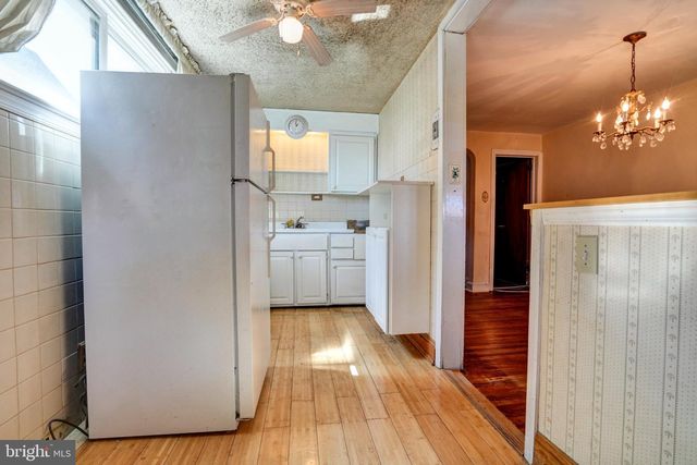 329 N OAK AVE, Clifton Heights, PA 19018