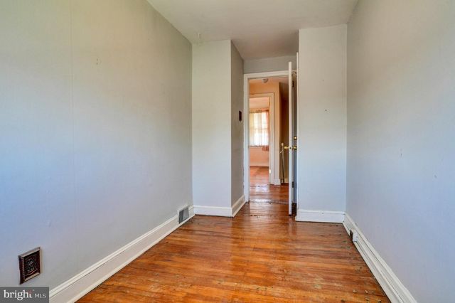 329 N OAK AVE, Clifton Heights, PA 19018