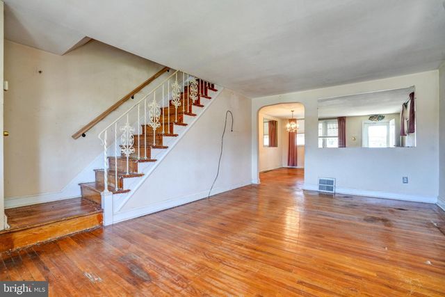 329 N OAK AVE, Clifton Heights, PA 19018