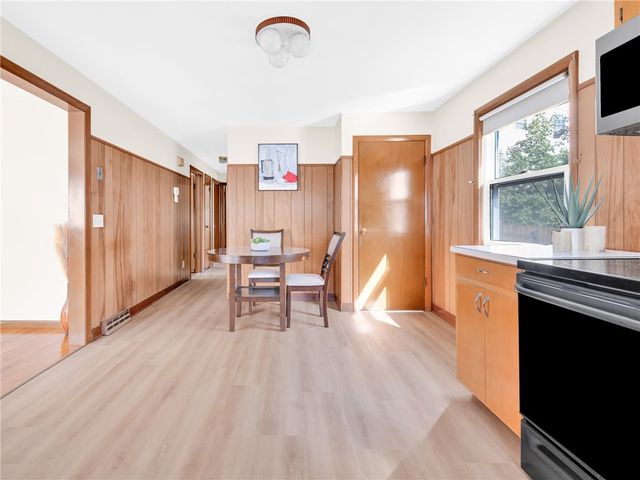 39 Gray Street, Providence, RI 02909