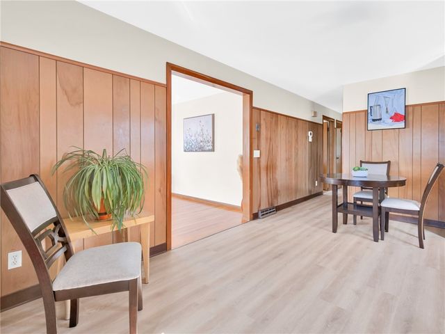 39 Gray Street, Providence, RI 02909