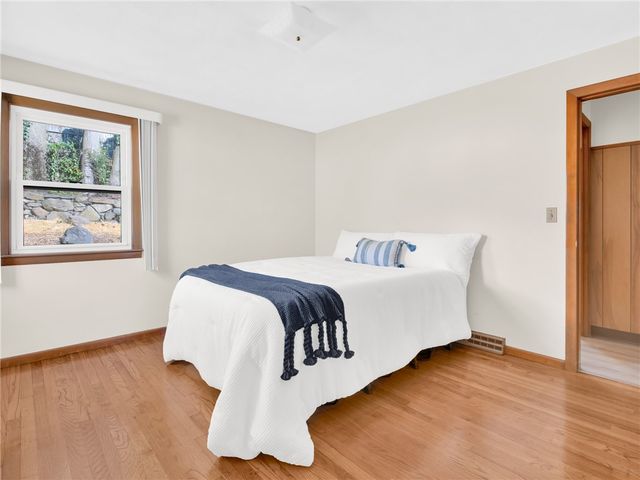 39 Gray Street, Providence, RI 02909
