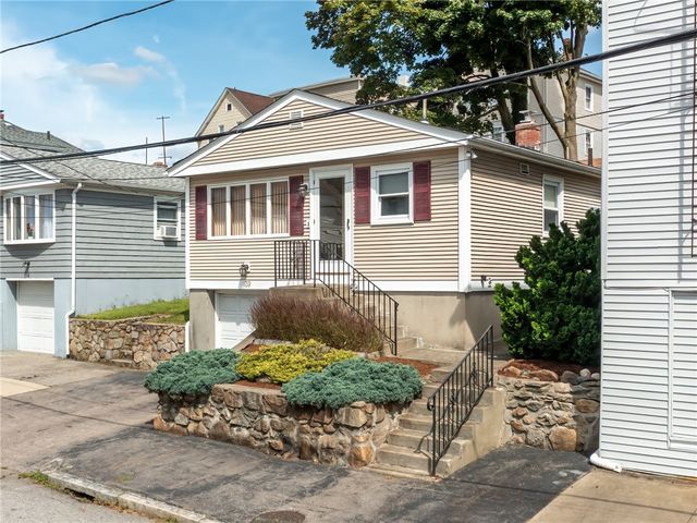 39 Gray Street, Providence, RI 02909