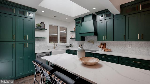 3775 BUCKINGHAM DR, Doylestown, PA 18902