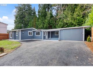 1751 S 19TH St, Coos Bay, OR 97420