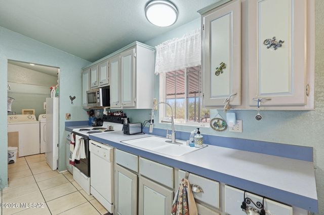 12340 W Vegas Drive, Tucson, AZ 85736