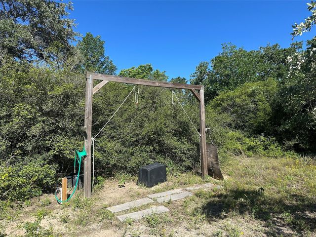 32AC Cr 363, Buffalo, TX 75831