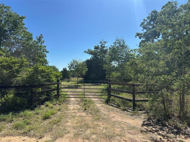 32AC Cr 363, Buffalo, TX 75831