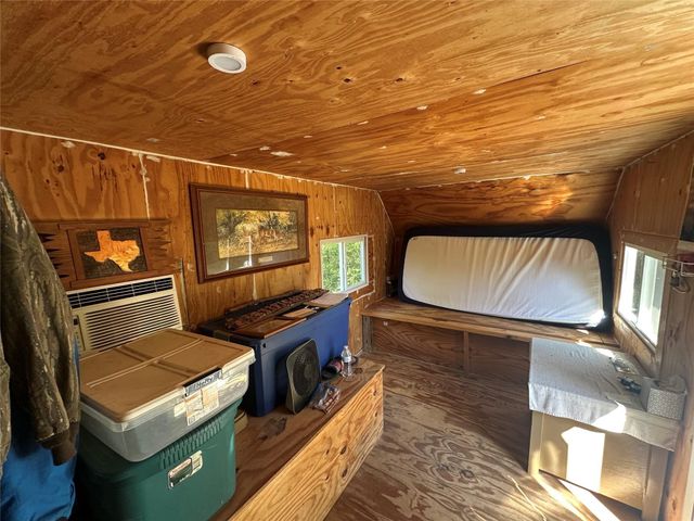 32AC Cr 363, Buffalo, TX 75831