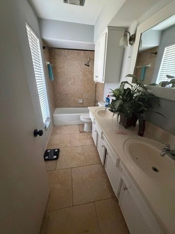 4 Glencove Circle, Lucas, TX 75002
