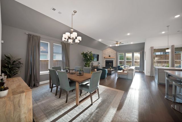 2012 Roundtree Circle E, Fort Worth, TX 76008