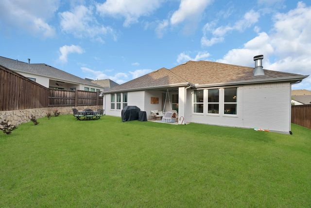 2012 Roundtree Circle E, Fort Worth, TX 76008