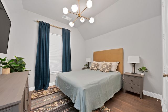 2012 Roundtree Circle E, Fort Worth, TX 76008