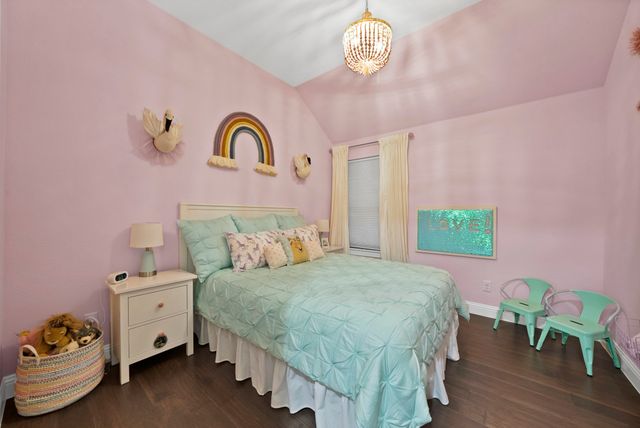 2012 Roundtree Circle E, Fort Worth, TX 76008