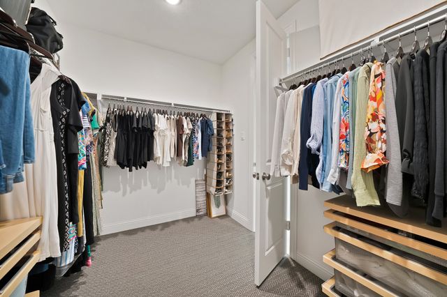 2012 Roundtree Circle E, Fort Worth, TX 76008