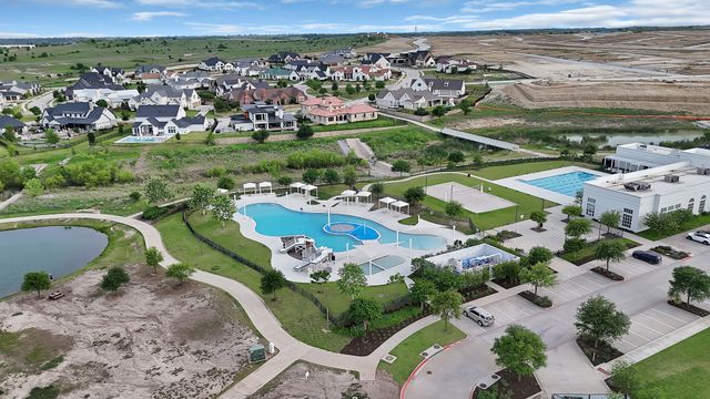 2012 Roundtree Circle E, Fort Worth, TX 76008