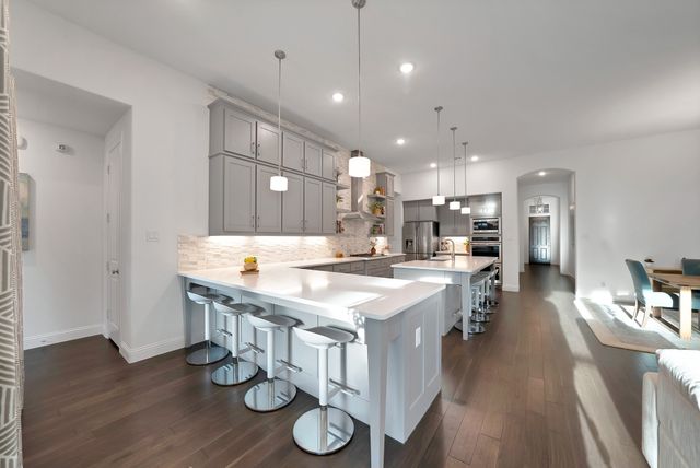 2012 Roundtree Circle E, Fort Worth, TX 76008