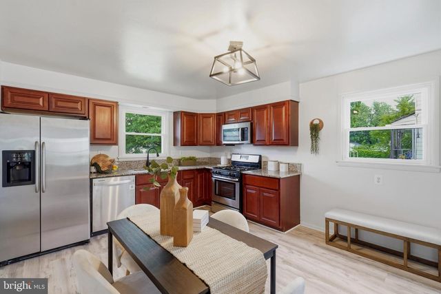 6410 FAIR OAKS AVE, Baltimore, MD 21214