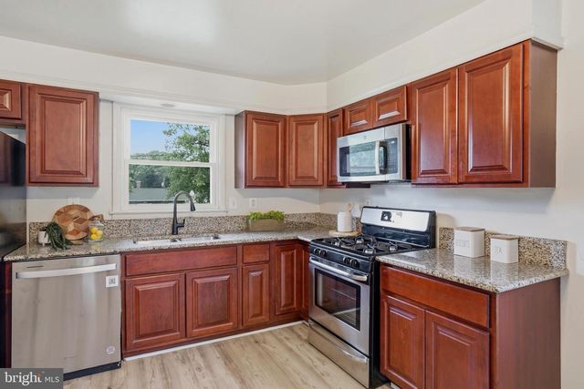 6410 FAIR OAKS AVE, Baltimore, MD 21214