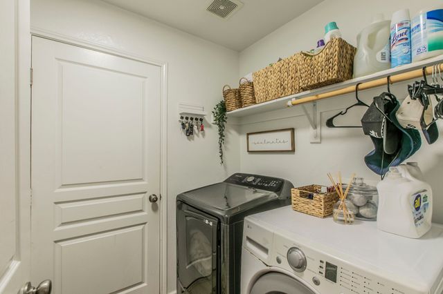 1630 Hillside Drive, Waxahachie, TX 75165