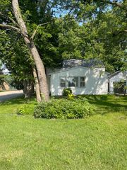 1824 16th Avenue, Sterling, IL 61081