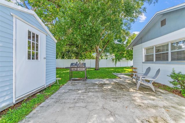 6841 13TH STREET N, St Petersburg, FL 33702