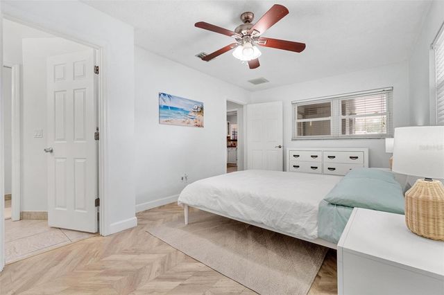 6841 13TH STREET N, St Petersburg, FL 33702