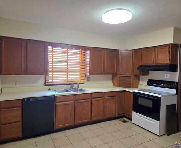 500 NE Wabash AVE, Topeka, KS 66616