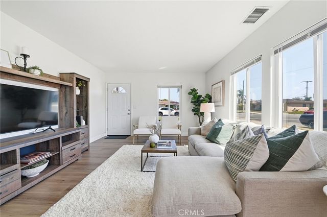 1001 N Hanover, Anaheim, CA 92801