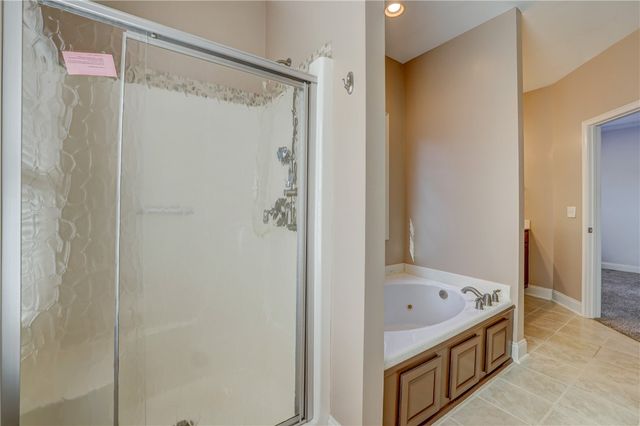 129 Shadowood Court, Seneca, SC 29678